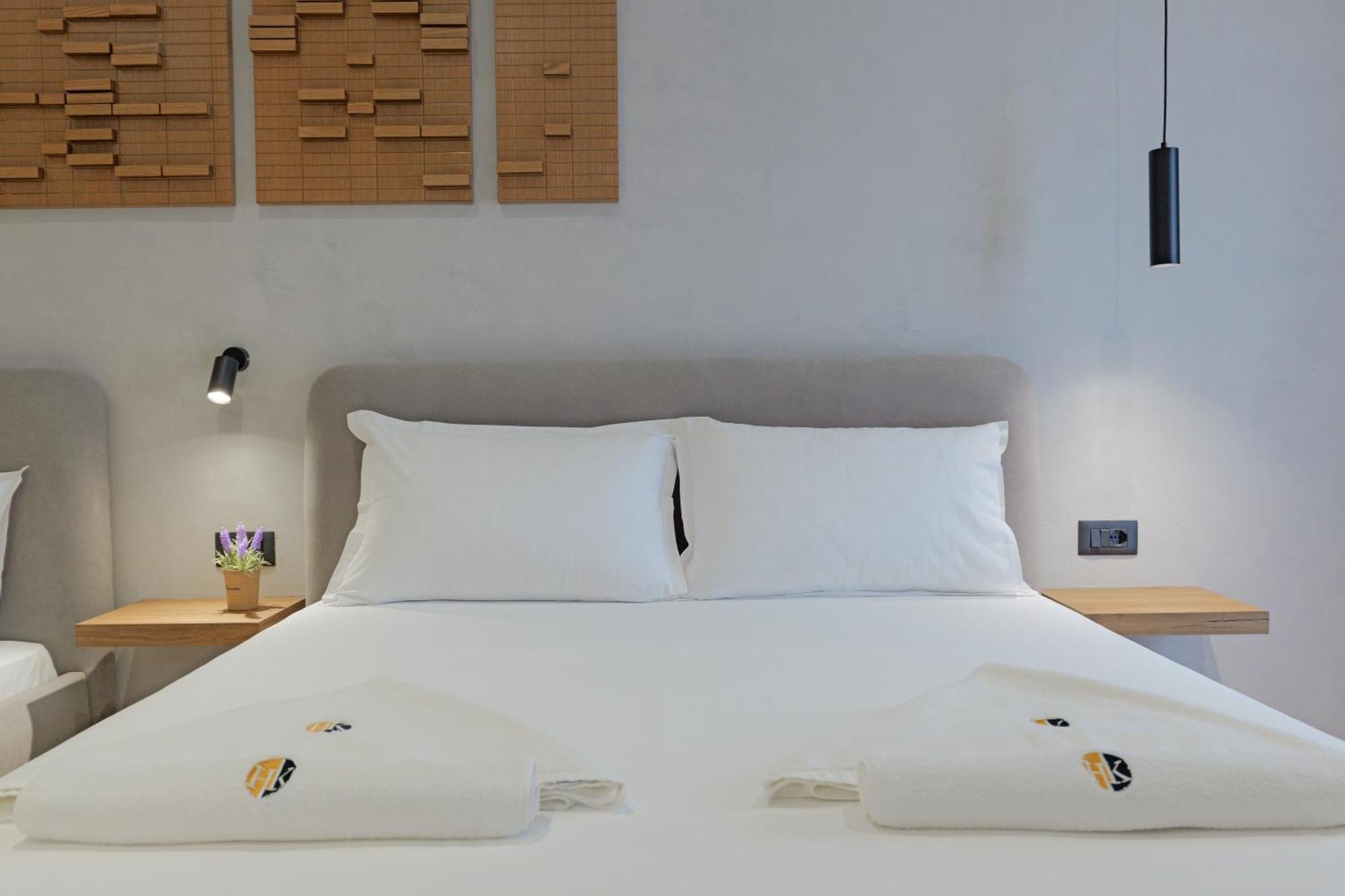 Hotel Kroi Ксамил Екстериор снимка
