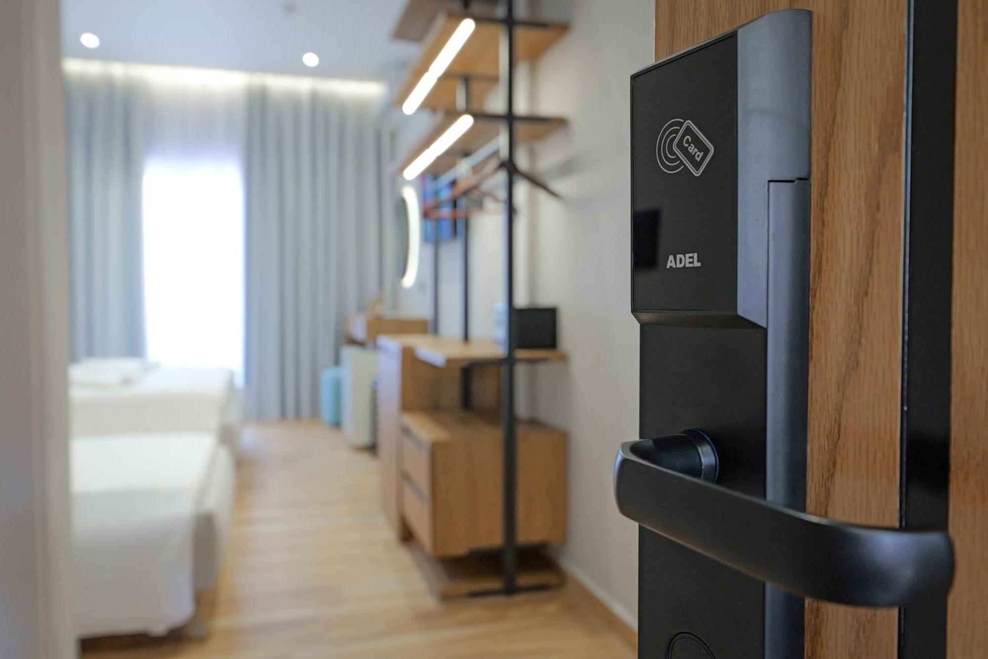 Hotel Kroi Ксамил Екстериор снимка