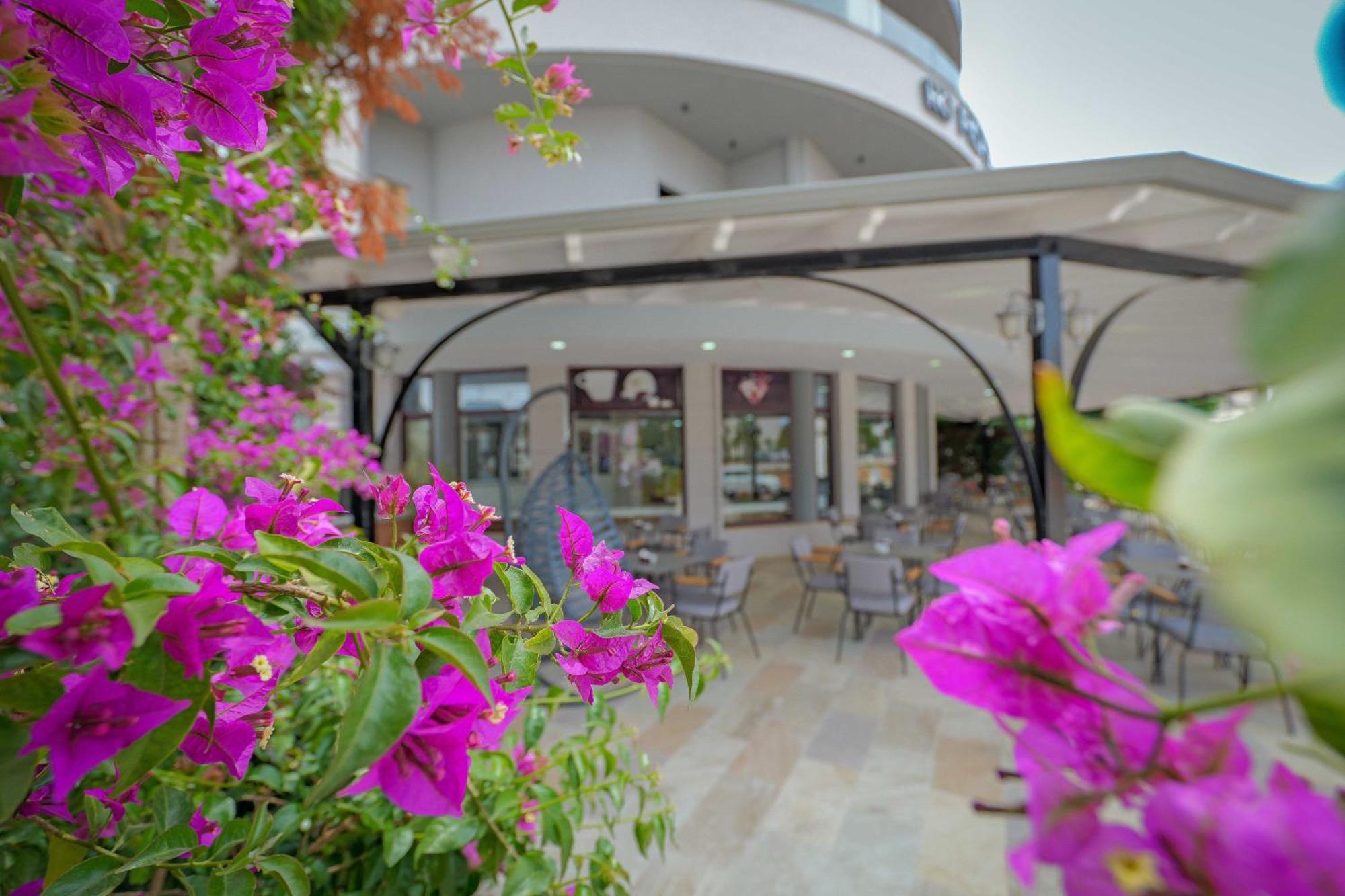 Hotel Kroi Ксамил Екстериор снимка
