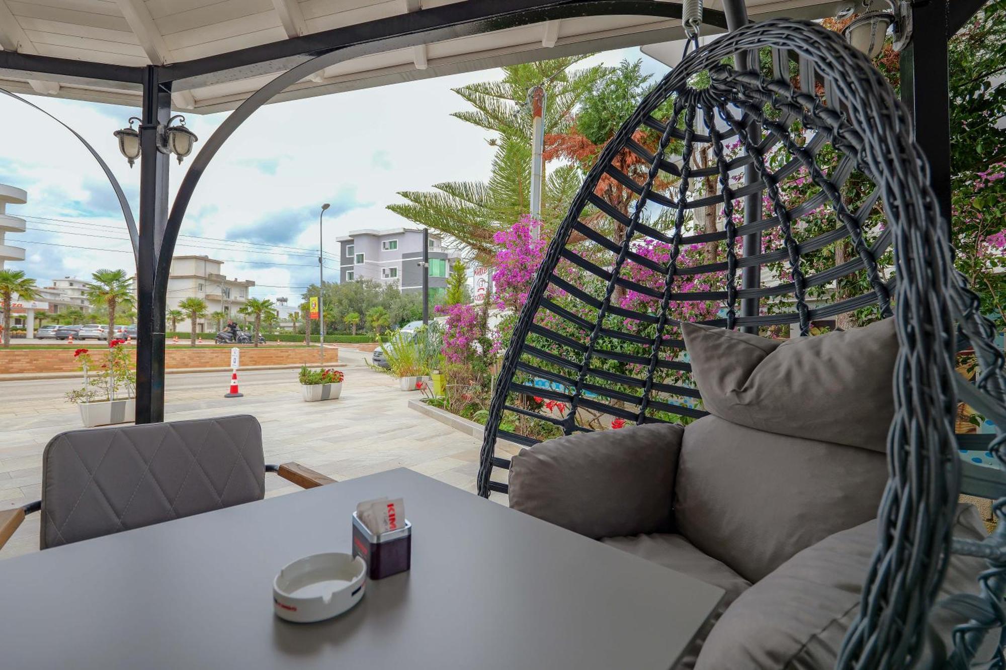 Hotel Kroi Ксамил Екстериор снимка