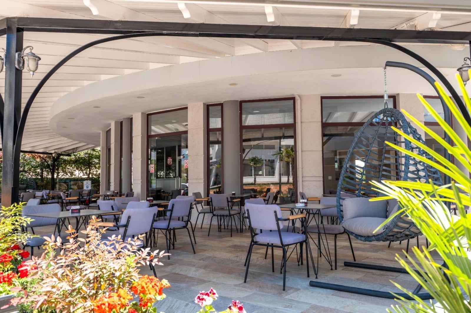 Hotel Kroi Ксамил Екстериор снимка