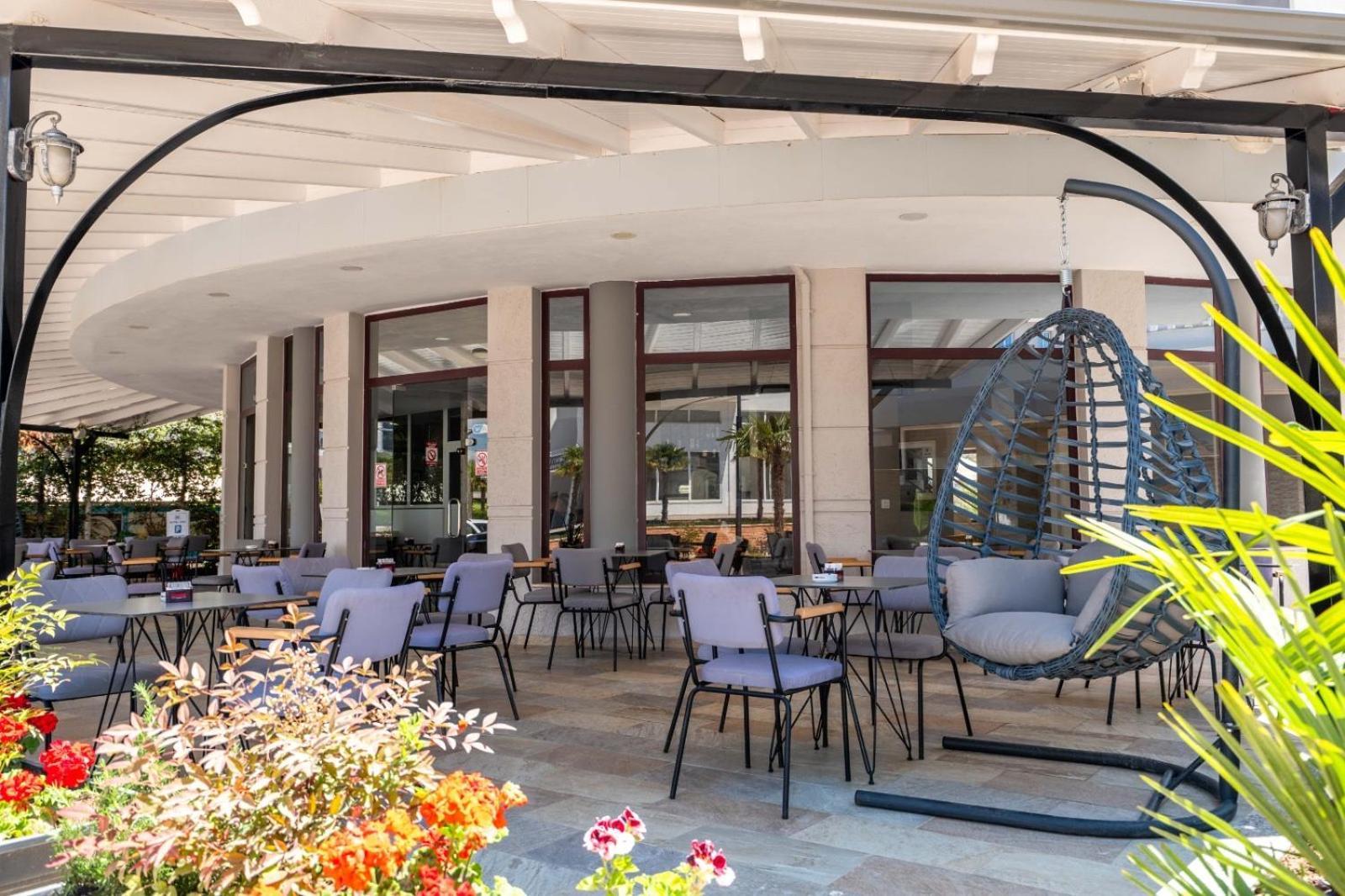 Hotel Kroi Ксамил Екстериор снимка